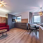 Montana Hotel 3*