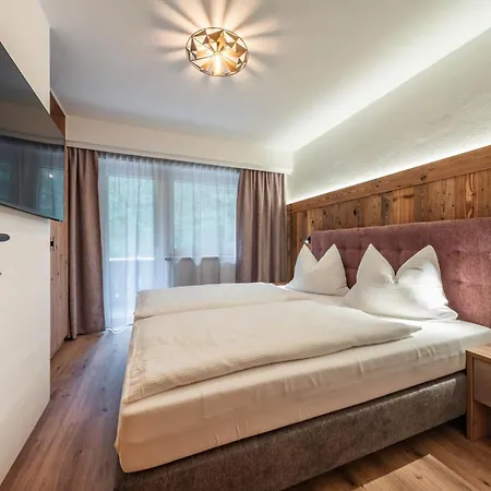 Montana Hotel