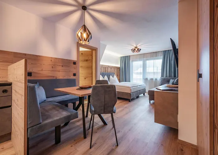 Montana Otel Mayrhofen